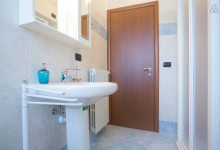 Casa Vacanze Fusina – Dogliani (Langhe – Piemonte) Alloggio Valdibà: bagno