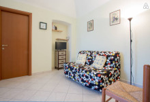 Casa Vacanze Fusina – Dogliani (Langhe – Piemonte ) Alloggio Valdibà: cucina-soggiorno