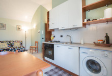 Casa Vacanze Fusina – Dogliani (Langhe – Piemonte ) Alloggio Valdibà: cucina-soggiorno