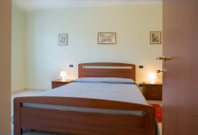 Casa Vacanze Fusina – Dogliani (Langhe – Piemonte) Alloggio Valdibà: camera da letto