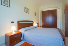 Casa Vacanze Fusina – Dogliani (Langhe – Piemonte) Alloggio Valdibà: camera da letto