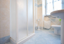 Casa Vacanze Fusina – Dogliani (Langhe – Piemonte) Alloggio Valdibà: bagno